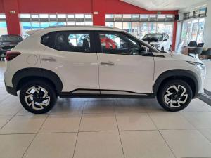 Nissan Magnite 1.0T Acenta CVT - Image 6