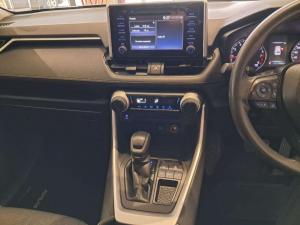 Toyota RAV4 2.0 GX CVT - Image 17