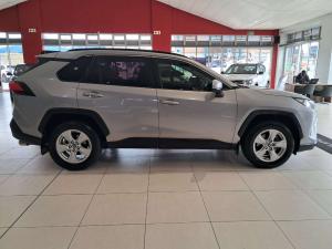 Toyota RAV4 2.0 GX CVT - Image 6