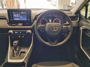 Toyota RAV4 2.0 GX CVT - Image 7