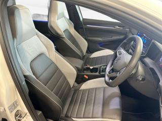 Volkswagen Golf 1.4TSI R-Line Plus