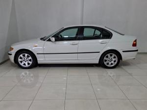 BMW 318i automatic - Image 2
