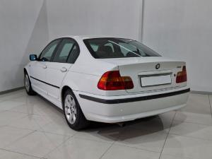 BMW 318i automatic - Image 3