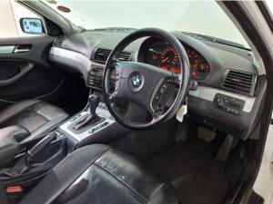 BMW 318i automatic - Image 6
