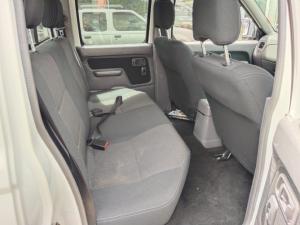 Nissan NP300 Hardbody 2.5TDi double cab Hi-rider - Image 10