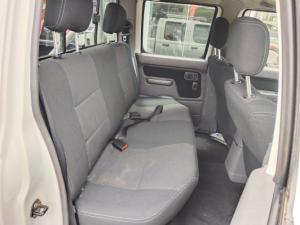Nissan NP300 Hardbody 2.5TDi double cab Hi-rider - Image 11
