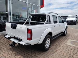 Nissan NP300 Hardbody 2.5TDi double cab Hi-rider - Image 3