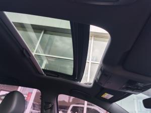 Volkswagen Golf GTI - Image 12