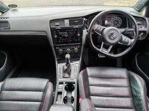 Volkswagen Golf GTI - Image 7