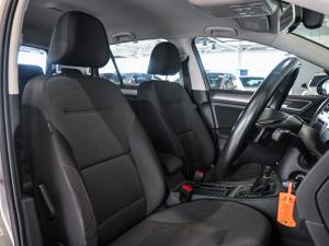 Volkswagen Golf 1.4TSI Comfortline auto - Image 11