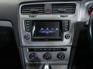 Volkswagen Golf 1.4TSI Comfortline auto - Image 17