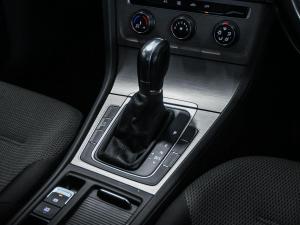 Volkswagen Golf 1.4TSI Comfortline auto - Image 21