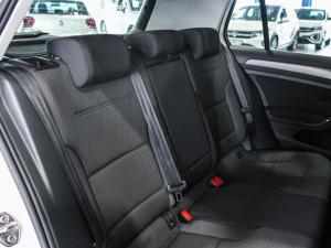 Volkswagen Golf 1.0TSI Comfortline - Image 12