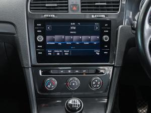Volkswagen Golf 1.0TSI Comfortline - Image 3