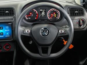 Volkswagen Polo Vivo hatch 1.6 Life - Image 12
