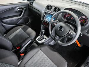 Volkswagen Polo Vivo hatch 1.6 Life - Image 13