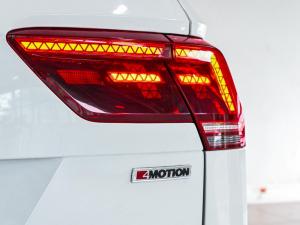 Volkswagen Tiguan 2.0TSI 4Motion Highline - Image 11