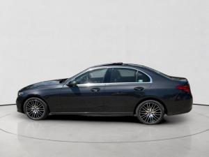 Mercedes-Benz C-Class C200 Avantgarde - Image 4
