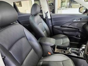 Mahindra XUV 3XO 1.2T AX7L - Image 4