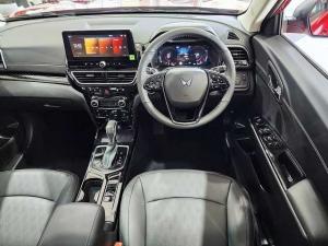 Mahindra XUV 3XO 1.2T AX7L - Image 6