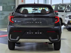 Mahindra XUV 3XO 1.2T MX2 manual - Image 8