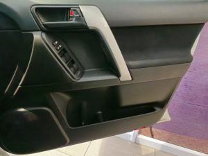 Toyota Land Cruiser Prado 2.8GD TX - Image 8