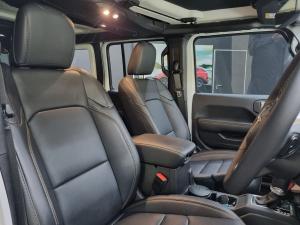 Jeep Wrangler Unlimited 2.0T Sahara - Image 13