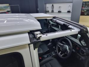 Jeep Wrangler Unlimited 2.0T Sahara - Image 2