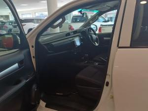 Toyota Hilux 2.4GD-6 double cab 4x4 Raider X auto - Image 7