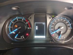 Toyota Hilux 2.8GD-6 Xtra cab 4x4 Legend manual - Image 11