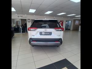 Toyota RAV4 2.0 VX - Image 5