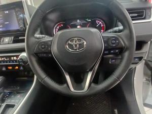 Toyota RAV4 2.0 VX - Image 8