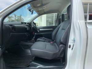 Toyota Hilux 2.4GD (aircon) - Image 7