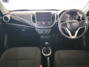 Toyota Vitz 1.0 XR manual - Image 6