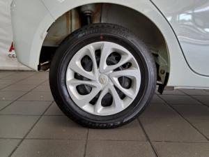 Toyota Vitz 1.0 - Image 9