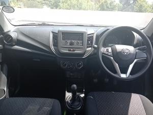Toyota Vitz 1.0 - Image 6
