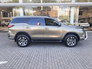 Toyota Fortuner 2.4GD-6 4X4 automatic - Image 3
