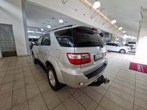 Toyota Fortuner 3.0D-4D Raised Body automatic - Image 19