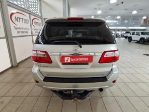 Toyota Fortuner 3.0D-4D Raised Body automatic - Image 5