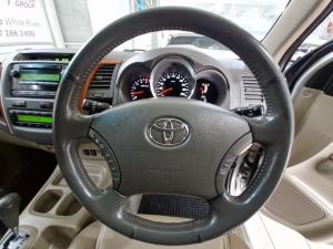 Toyota Fortuner 3.0D-4D Raised Body automatic - Image 8