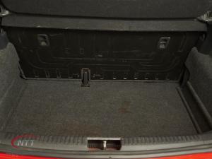 Volkswagen Polo Vivo 1.4 Comfortline - Image 13