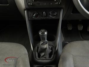 Volkswagen Polo Vivo 1.4 Comfortline - Image 18