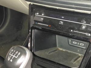 Volkswagen Polo 1.6 Life - Image 10