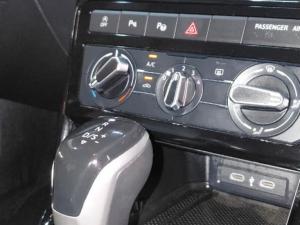 Volkswagen T-CROSS 1.0 TSI Life DSG - Image 13