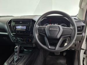 Isuzu D-Max 1.9TD double cab L auto - Image 11