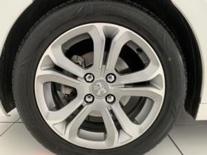 Peugeot 208 5-door 1.6 Allure - Image 13
