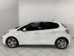 Peugeot 208 5-door 1.6 Allure - Image 3