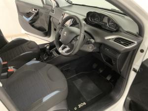 Peugeot 208 5-door 1.6 Allure - Image 9