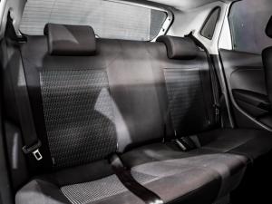 Volkswagen Polo Vivo hatch 1.4 Trendline - Image 12