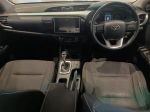 Toyota Hilux 2.8GD-6 double cab Raider auto - Image 6